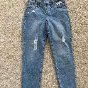 Never worn Old Navy Straight Jeans